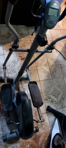 Elíptico Usado Kikos em ótimo estado