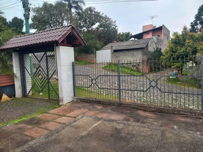 Grade de ferro e galvanizado residencial decorada 37m linear