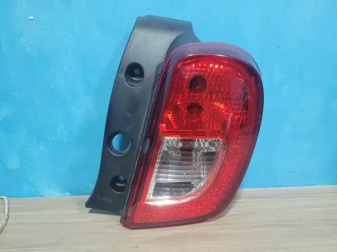 Lanterna Direita Nissan March 2011 a 2013 26550 9LF0A