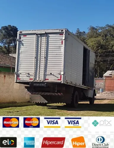 Mudança frete caminhão baú 