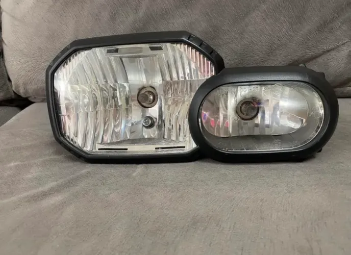 Farol original BMW F800r/gs 800 ano 2013