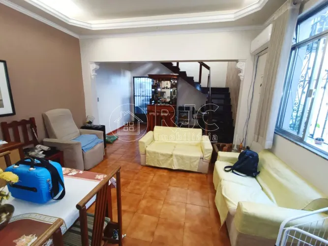 Casa para venda com 198 metros quadrados com 7 quartos em Tijuca - Rio de Janeiro - RJ