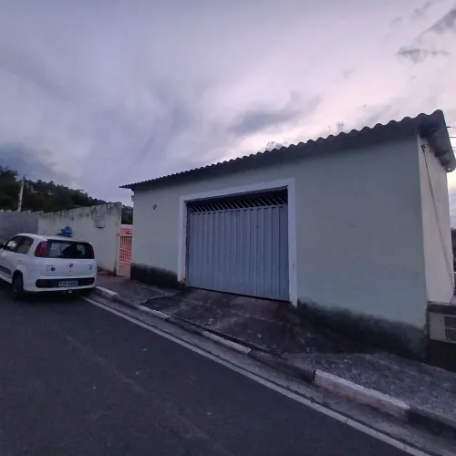 Vende-se Casa + TERRENO em Salesópolis 