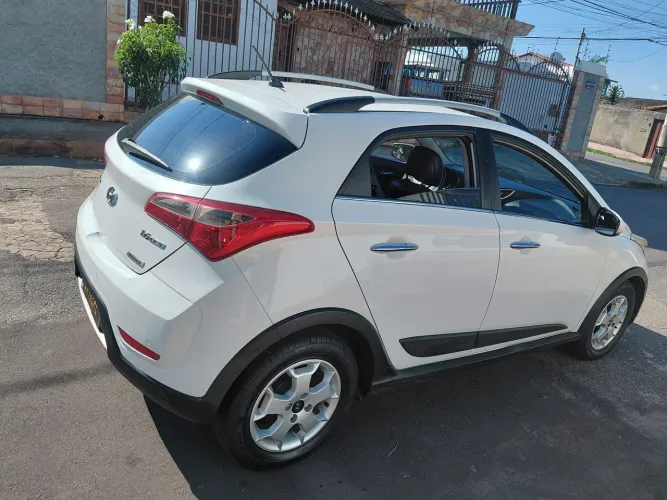 Hyundai HB20X Premium 1.6 Flex 16V Aut. 2015