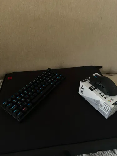 KIT PERIFÉRICOS GAMER ? Mouse HYPERX + Teclado REDRAGON + Mousepad ZOWIE GTR