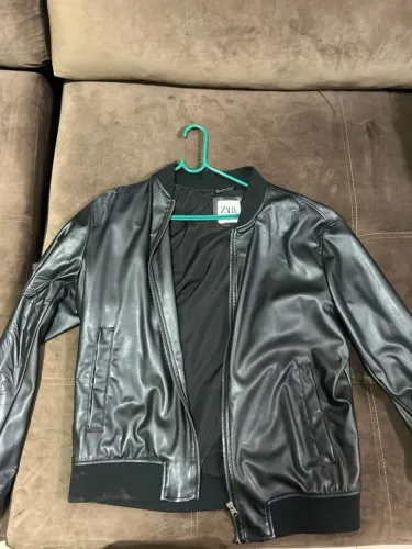 Jaqueta zara bomber poliuretano para restaurar