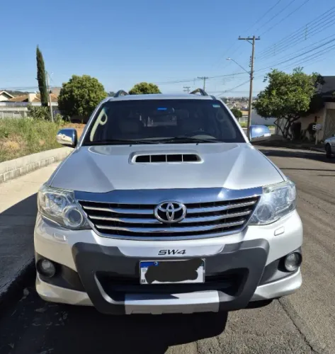 Toyota Hilux SW4 SRV D4-d 4X4 3.0 TDI Dies. AUT 2012