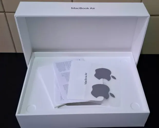 Caixa de MacBook Air 13