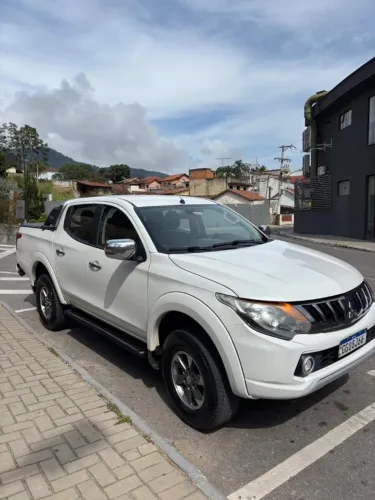 Mitsubishi L200 Triton Sport HPE 2.4 CD Diesel Aut. 2018