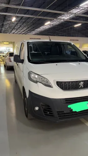 Peugeot Expert Cargo 1.5 Turbo Diesel 2023