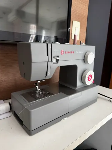 máquina de costura singer