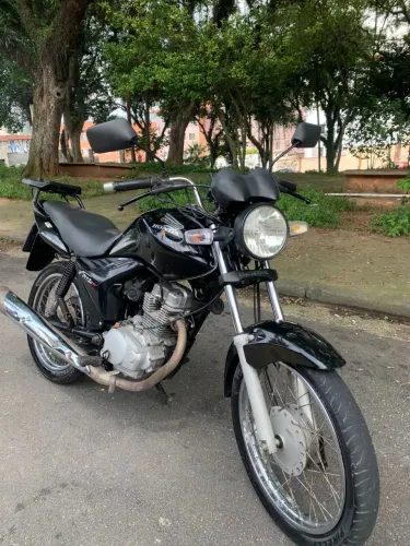 Honda CG Fan 150 Preta - Conservada e Econômica