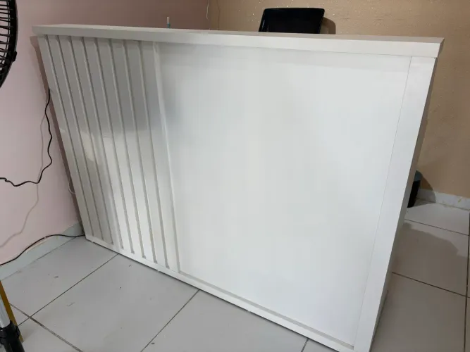 Móveis para loja - balcão, mesa, araras provador