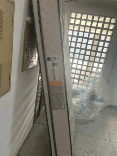 Vendo colchão solteiro D33