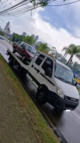 Iveco Daily 70c17 Cabine Dupla Guncho de 5,5m + Asa Delta 
