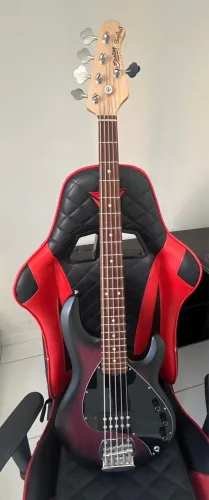 Baixo Sterling Music man