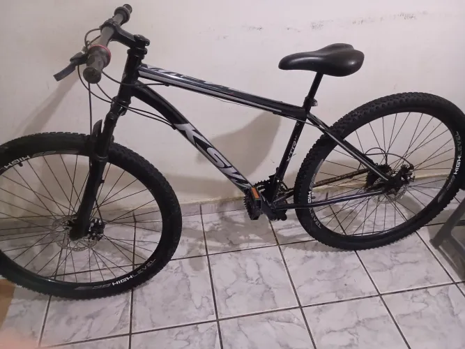 Bicicleta Aro 20 semi nova