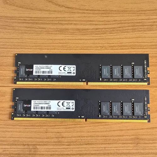 2 Memória RAM DDR4 de 8 GB - LEXAR