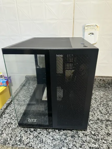Gabinete DT3 HYPER FLOW MINI TOWER