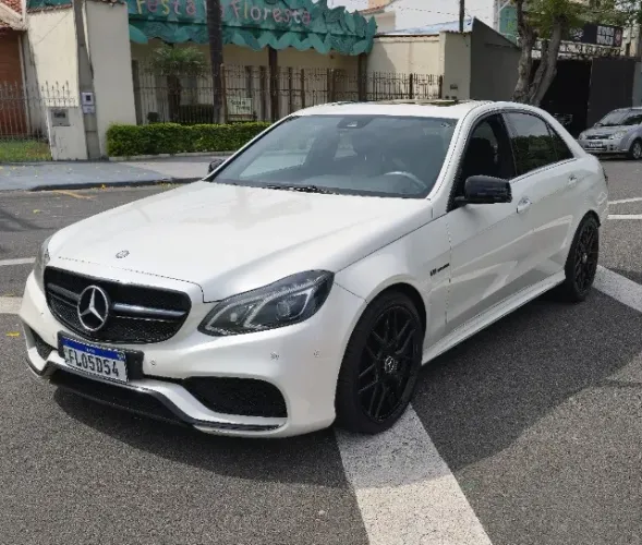 Mercedes-Benz E-63 AMG 5.5 V8 Bi-turbo Aut. 2014