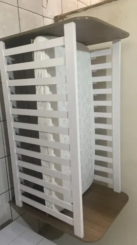 Berço com colchão nunca usado