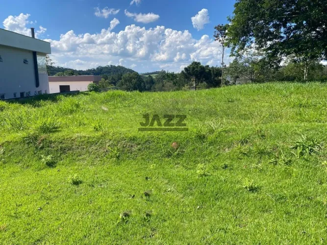Terreno com vista panorâmica em condomínio fechado no Santa Barbara, Jambeiro