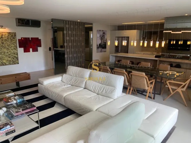 Apartamento de alto padrão quadra mar em Jurerê Internacional - Florianópolis Sc