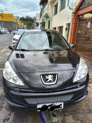 Peugeot 207 XR 1.4 Flex 8V 5P 2012