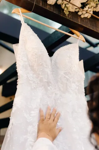 Vendo vestido de Noiva Novo usado apenas uma vez 