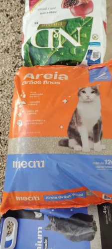 Areia para gatos 12kg 3 pacotes 