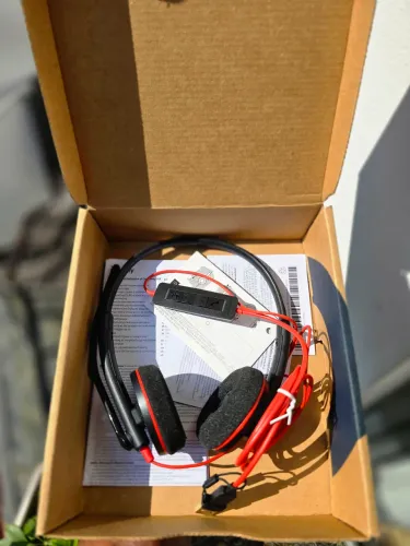 Fone de Ouvido Poly Blackwire 3220 USB-C