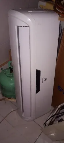Ar condicionado 12 BTUs Eletrolux 