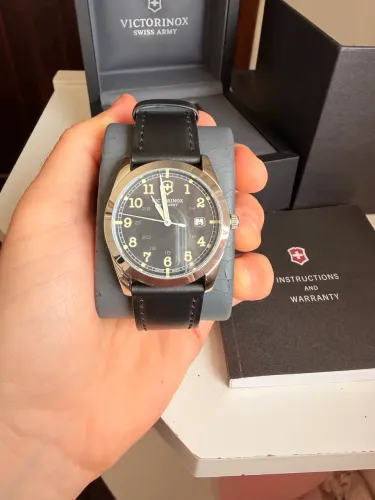 Victorinox Swiss Army Infantry Date Quartz