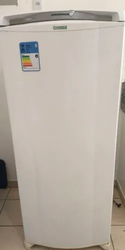 Geladeira Frost Free (leia a descrição)