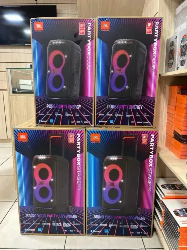 JBL PartyBox 320, nova e Lacrada