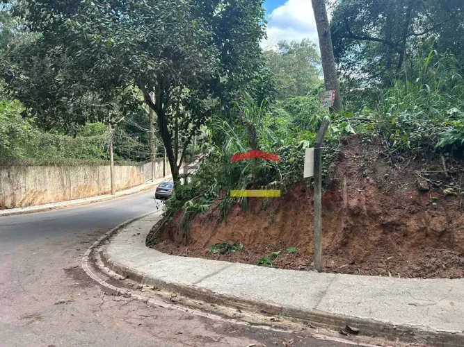 TERRENO NA GRANJA VIANA - 2.200,00 M2 - ALTO PADRÃO