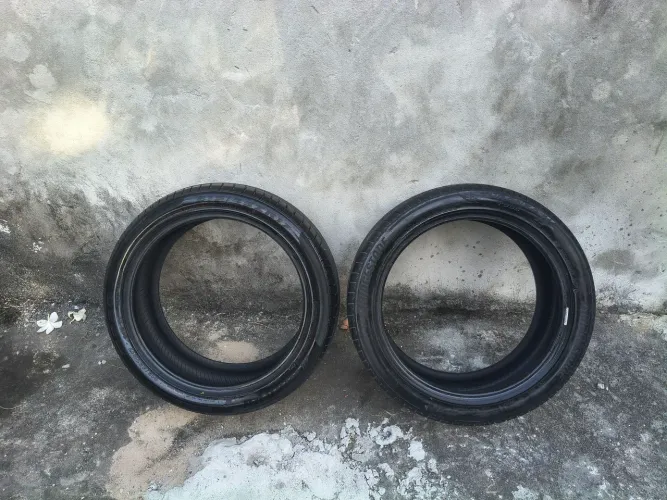 2 Pneus aro 215 45r17