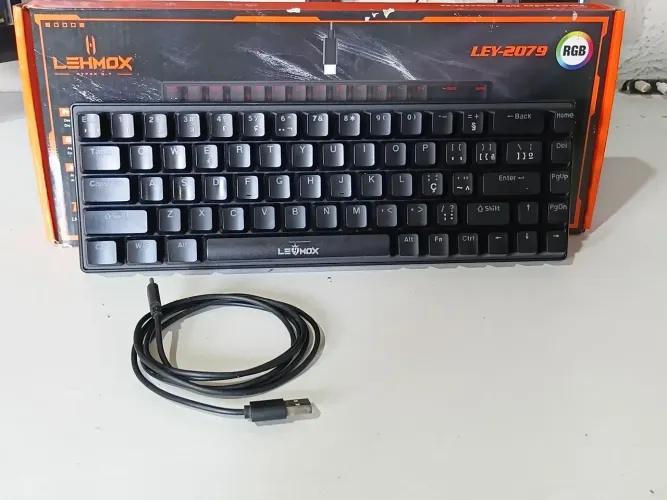 Teclado Mecânico Lehmox LEY-2079 RGB 68 Teclas Switch Azul