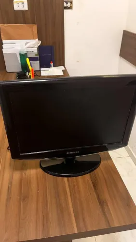 Vendo TV MONITOR SAMSUNG 19"