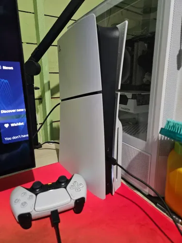 Playstation 5 com disco (desbloqueado, firmware 13.60)