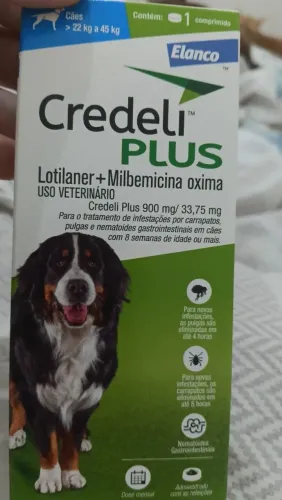 Carapaticida e vermifugo canino