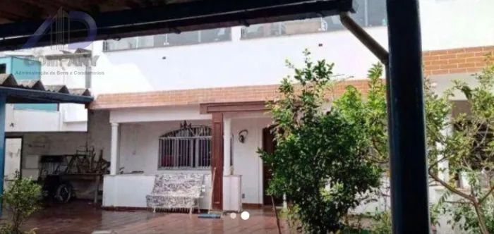 Galpão com uma casa 1 dormitorio, 3 banheiros , cozinha grande em Vila Mariana - São Paulo