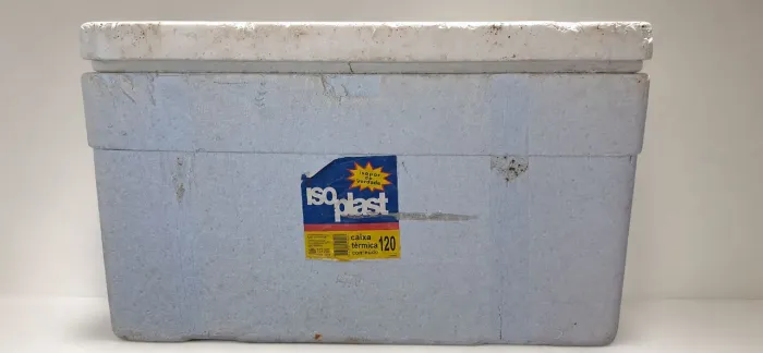 Caixa de isopor com tampa 120 litros