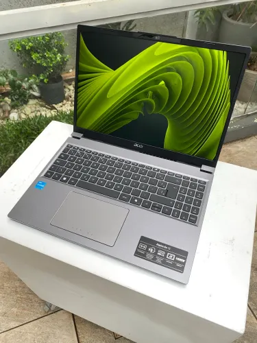 Notebook Acer i3 13TH, 8GB RAM DDR5, 256GB SSD, Full HD