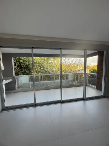 Porta de Vidro Laminado Grande Nova Para Sacada de 4,7m Alta Qualidade