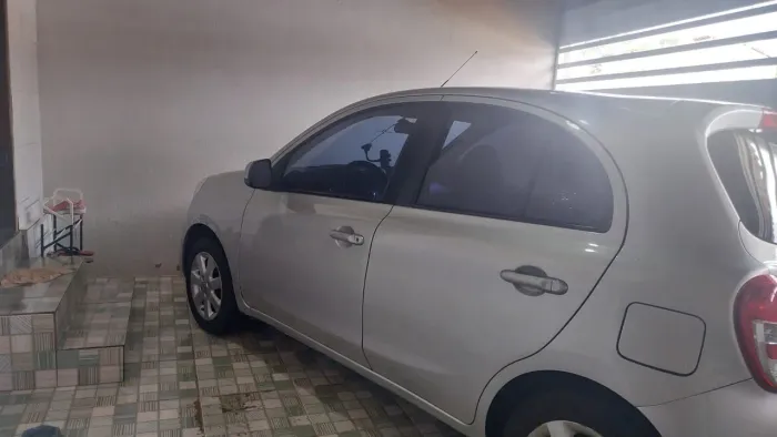 Nissan March S 1.0 16V Flex Fuel 5P 2014