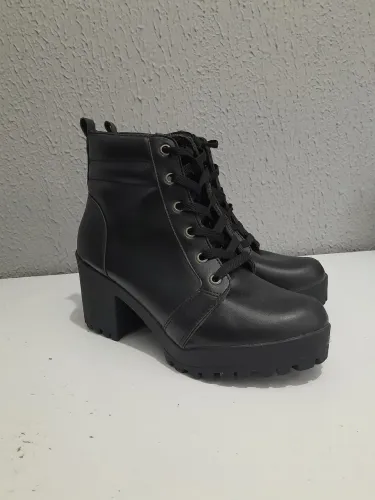 Bota de salto - Tam 37
