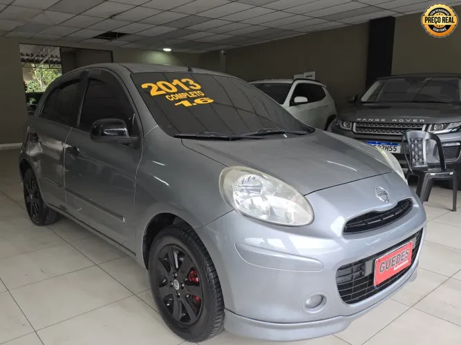 Nissan March SV 1.6 16V Flexstart 5P Mec. 2013