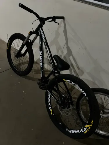 HUPI WHISTLER 2025