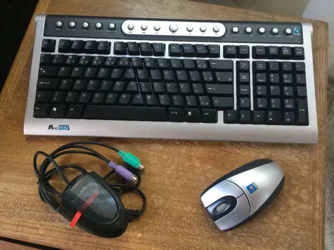 Teclado e mouse. sem fio para windows R$ 230,00